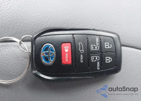 2024 Toyota Sienna Xle from USA, damaged, VIN 5TDYRKEC6RS206960